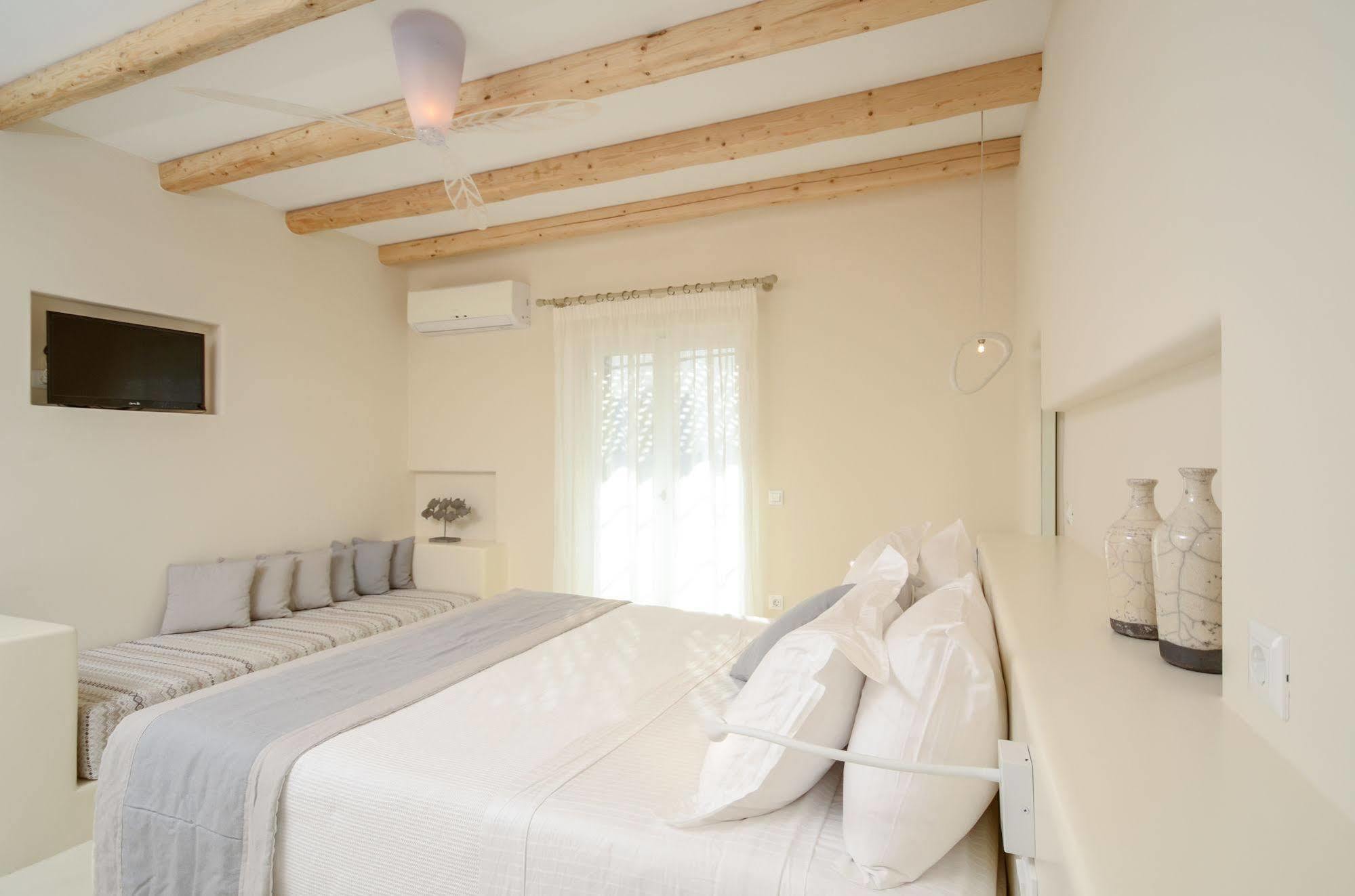 Antony Suites And Residences (Adults Only) Naxos City Екстериор снимка