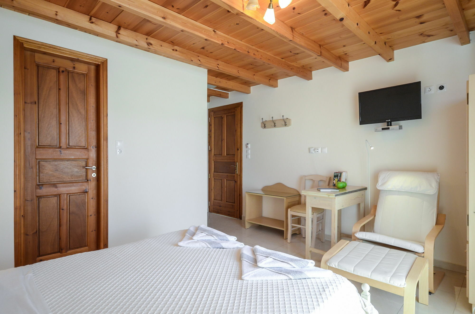 Antony Suites And Residences (Adults Only) Naxos City Екстериор снимка